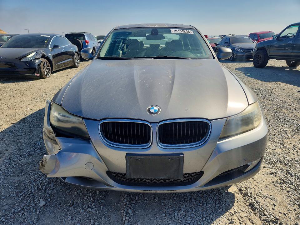 Photo 5 from auction – 2010 BMW 328 with VIN WBAPH5G58ANM69621