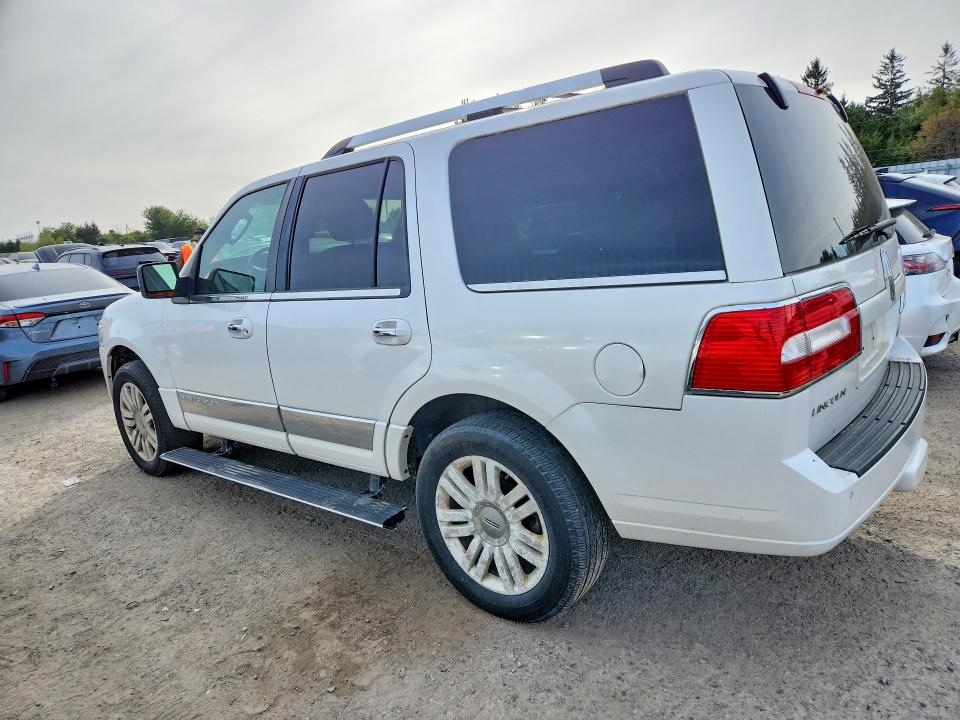 Снимка 2 от търг – 2011 LINCOLN NAVIGATOR с VIN 5LMJJ2J56BEJ07107