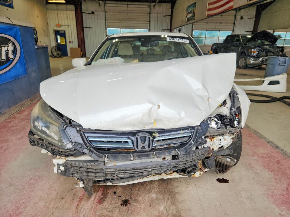 Фото 5 с аукциона – 2014 HONDA ACCORD с VIN 1HGCR6F58EA005748