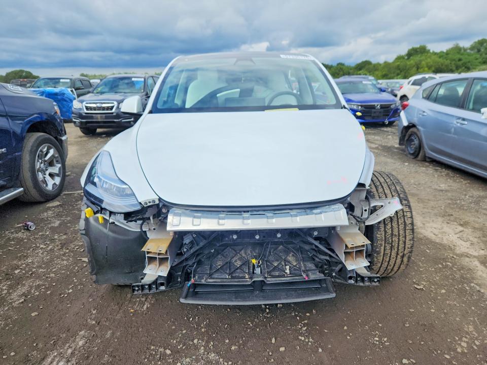 Фото 5 с аукциона – 2022 TESLA MODEL Y с VIN 7SAYGDEE4NF391210