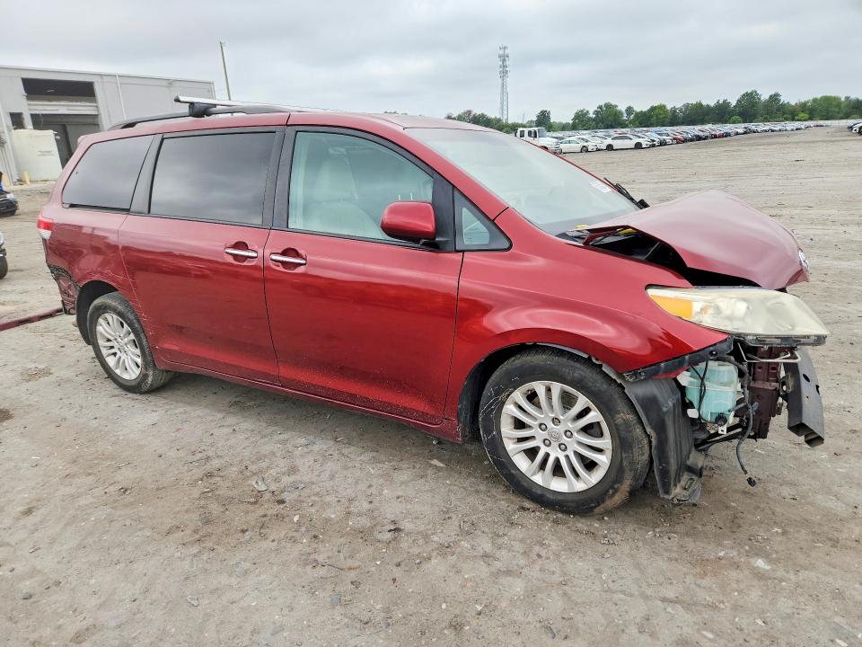 Photo 4 from auction – 2012 TOYOTA SIENNA with VIN 5TDYK3DC5CS199003