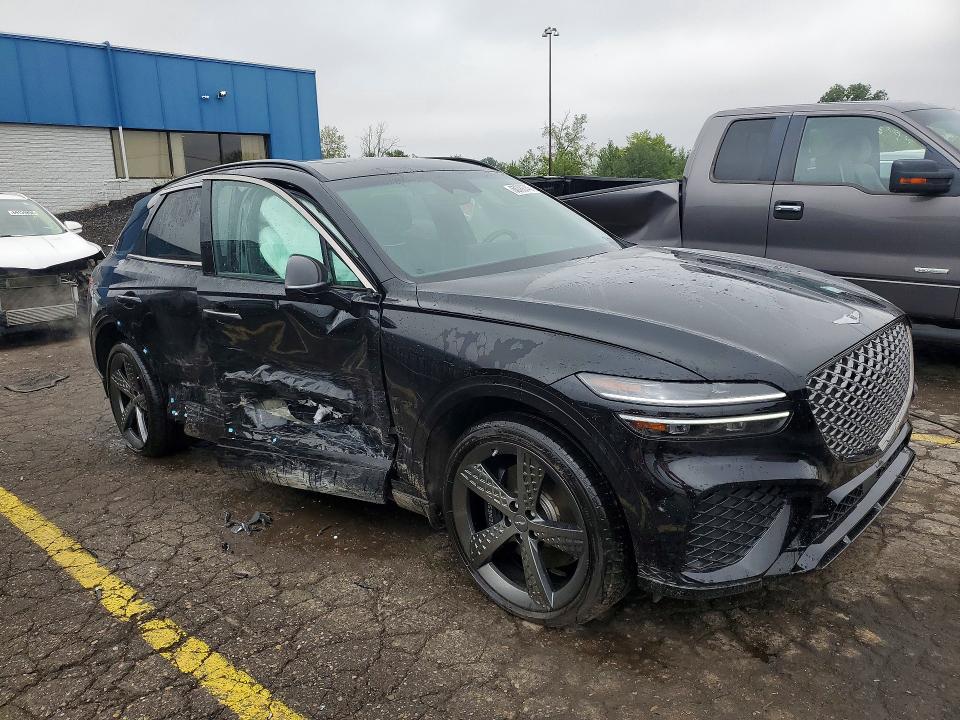 Photo 4 from auction – 2025 GENESIS GV70 with VIN 5NMMCDTC2SH030139