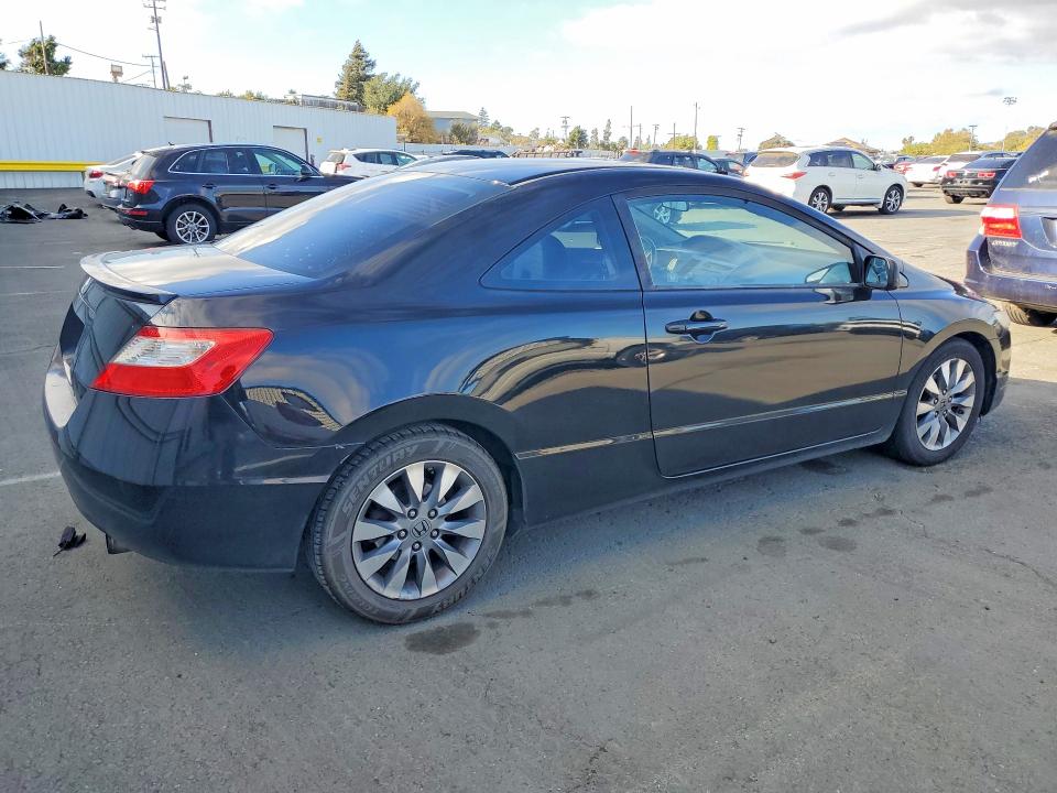 Foto 3 de la subasta – 2009 HONDA CIVIC con VIN 2HGFG11999H516263