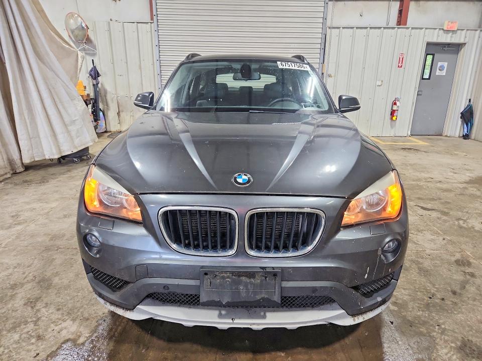 Photo 5 from auction – 2015 BMW X1 with VIN WBAVL1C55FVY32422