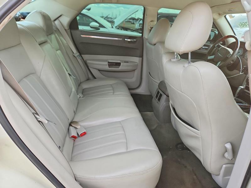 Photo 10 from auction – 2008 CHRYSLER 300C with VIN 2C3KA63H98H123897