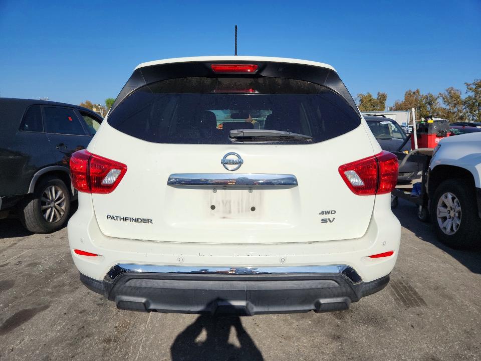 Photo 6 from auction – 2018 NISSAN PATHFINDER with VIN 5N1DR2MM1JC671138