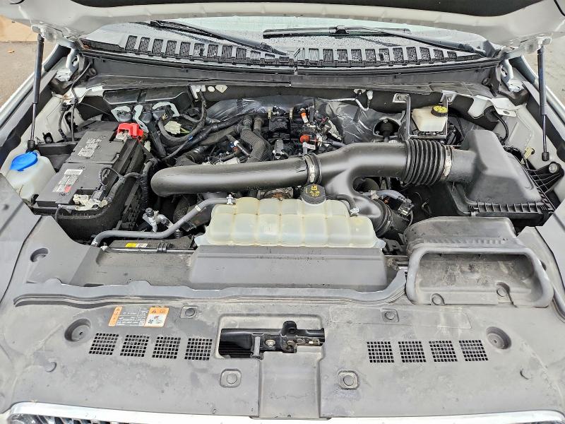 Снимка 12 от търг – 2023 LINCOLN NAVIGATOR с VIN 5LMJJ3LG8PEL01102
