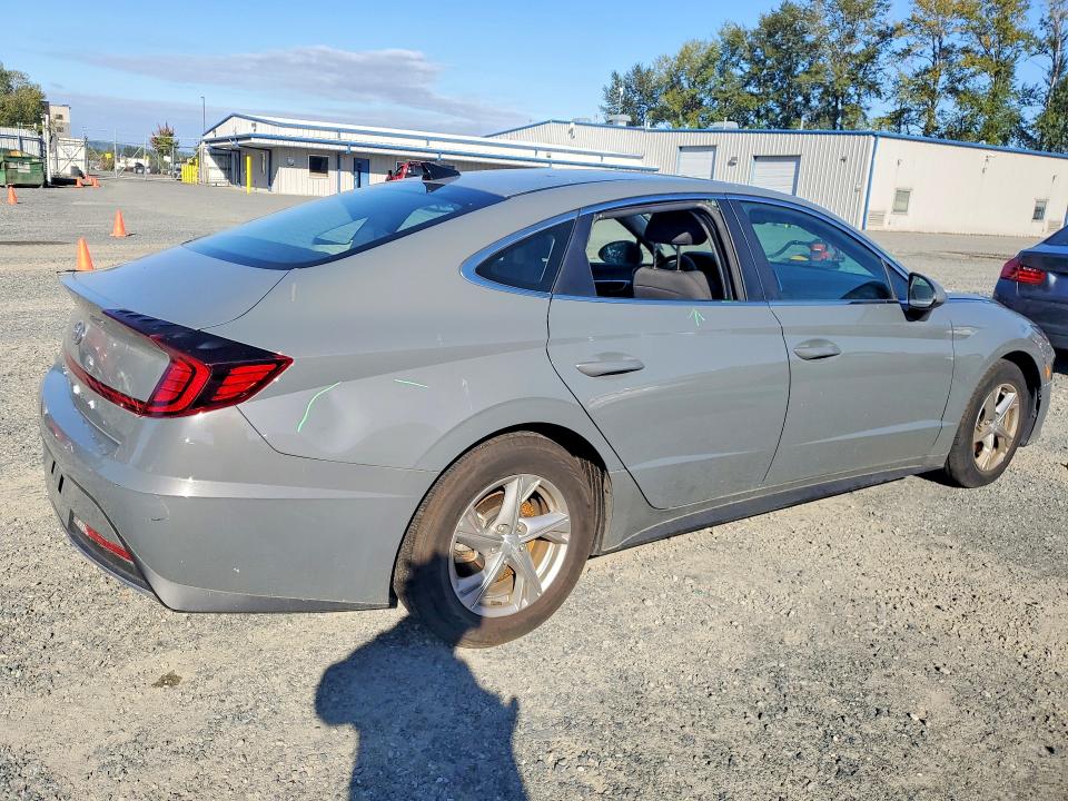 Photo 3 from auction – 2021 HYUNDAI SONATA with VIN 5NPEG4JA5MH127187