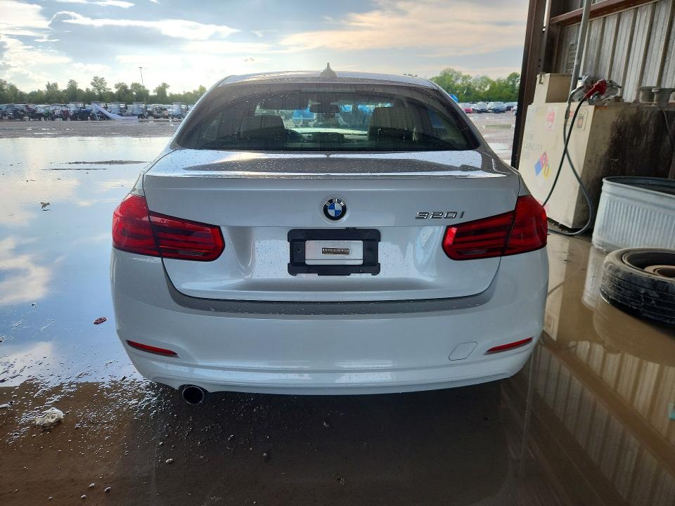 Photo 6 from auction – 2018 BMW 320 with VIN WBA8E1G57JNU91714