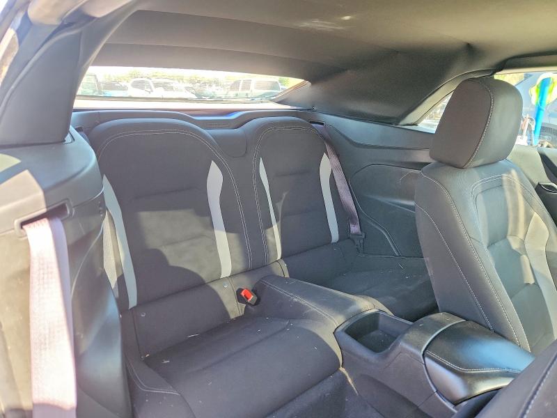 Photo 10 from auction – 2017 CHEVROLET CAMARO with VIN 1G1FB3DX7H0116152