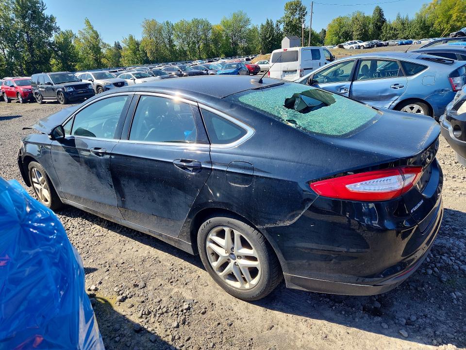 Zdjęcie 2 z aukcji – 2016 FORD FUSION z VIN 3FA6P0HD7GR158400