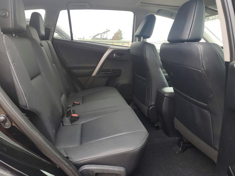 Снимка 11 от търг – 2018 TOYOTA RAV4 с VIN 2T3DFREV7JW717212