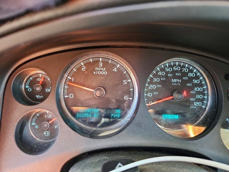 Снимка 9 от търг – 2011 GMC YUKON XL с VIN 1GKS2HE31BR255439