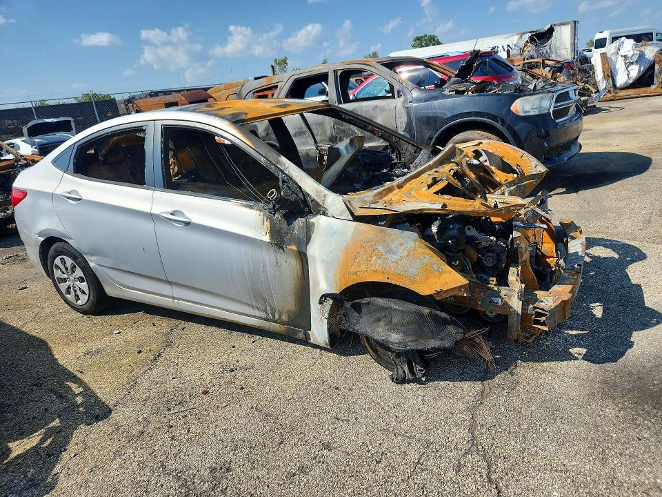 Photo 4 from auction – 2015 HYUNDAI ACCENT with VIN KMHCT4AEXFU806463