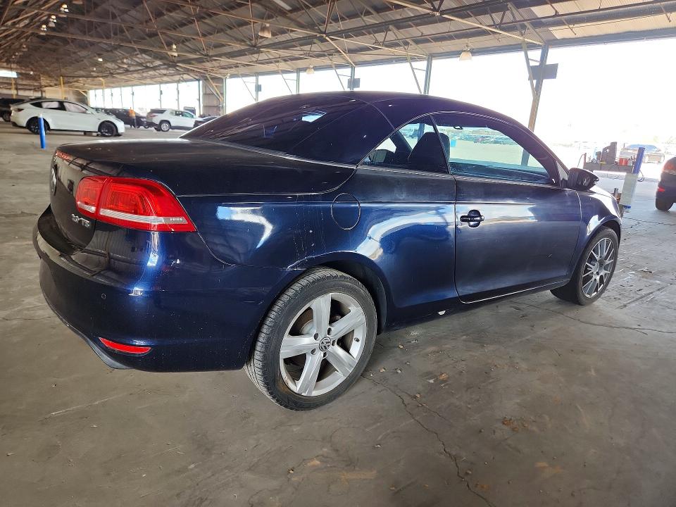Photo 3 from auction – 2012 VOLKSWAGEN EOS with VIN WVWFW7AH1CV009531