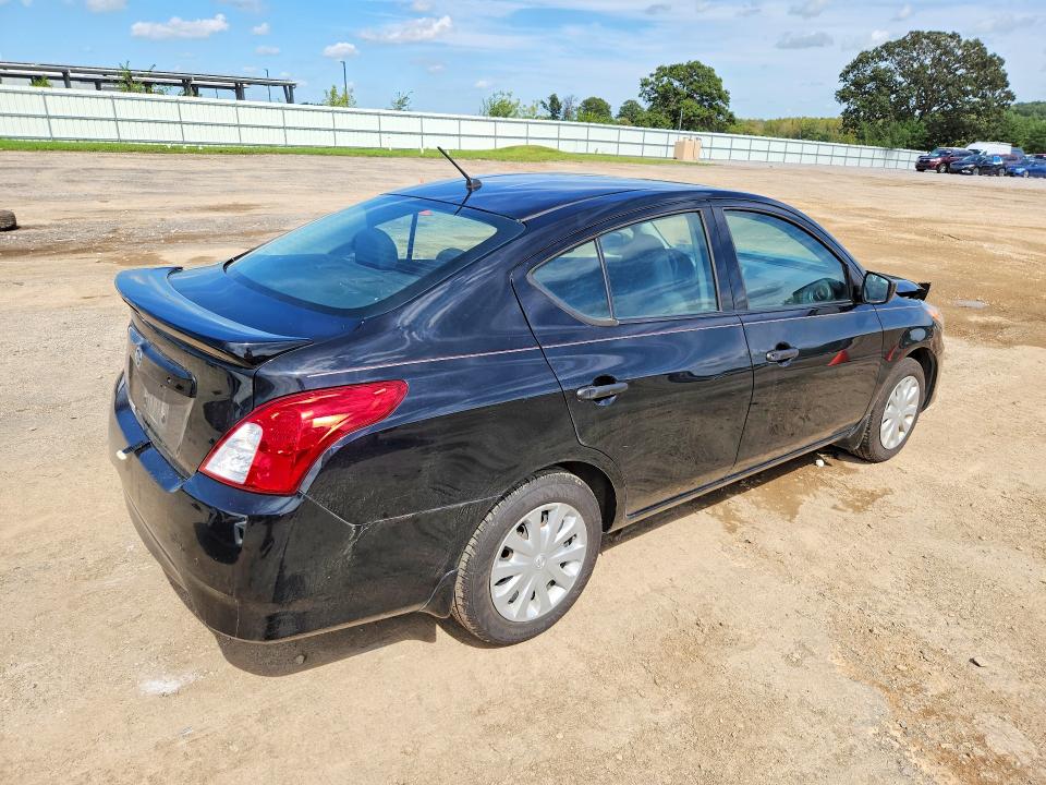 Photo 3 from auction – 2018 NISSAN VERSA with VIN 3N1CN7APXJL858991