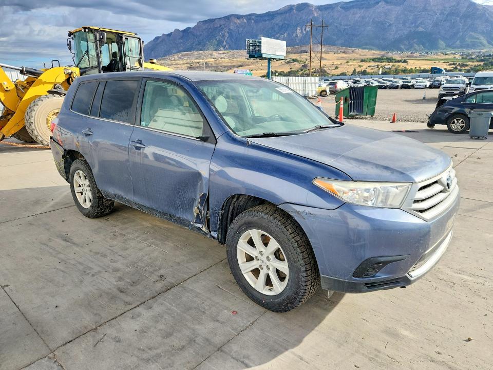 Zdjęcie 4 z aukcji – 2011 TOYOTA HIGHLANDER z VIN 5TDBK3EHXBS041948