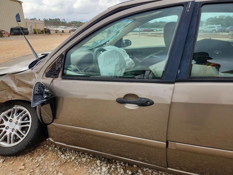 Photo 7 from auction – 2005 FORD FOCUS with VIN 1FAFP34N35W256673
