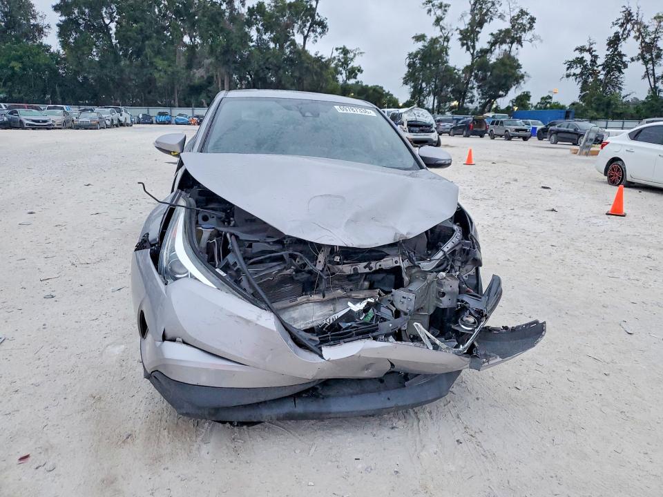 Photo 5 from auction – 2019 TOYOTA C-HR with VIN NMTKHMBX3KR078449