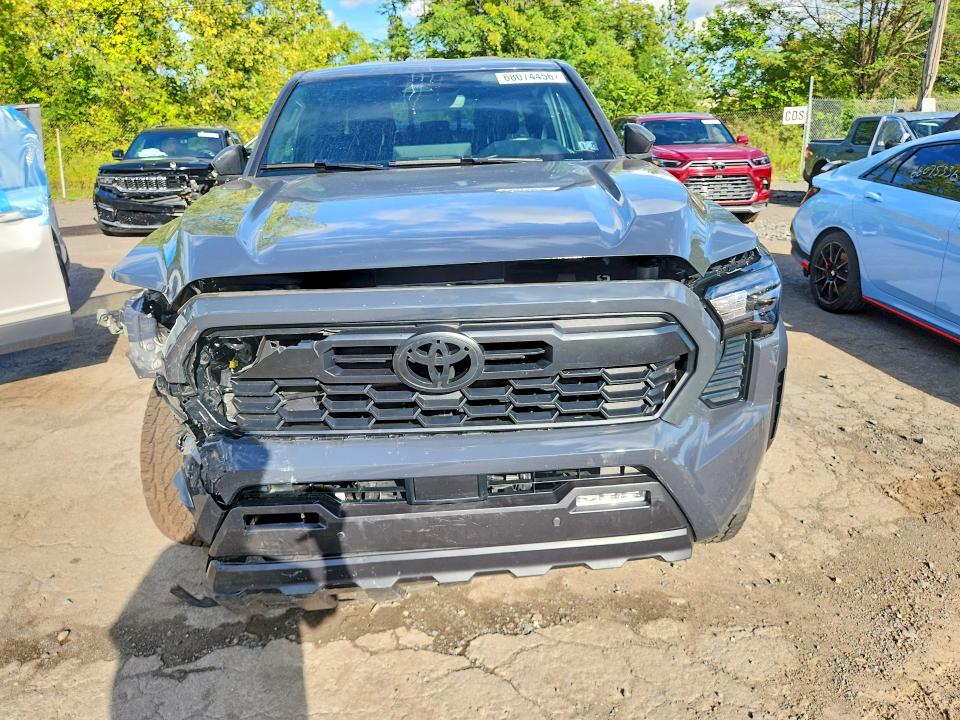 Photo 5 from auction – 2024 TOYOTA TACOMA with VIN 3TYLB5JN4RT027862