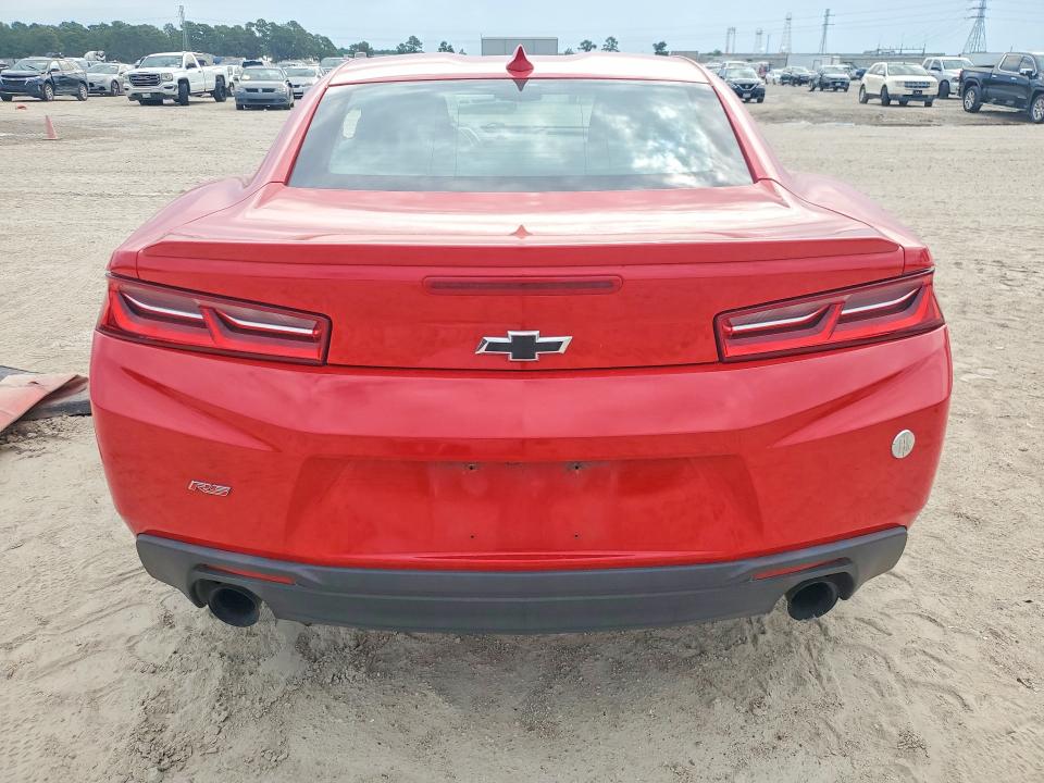 Снимка 6 от търг – 2018 CHEVROLET CAMARO с VIN 1G1FB1RXXJ0188322