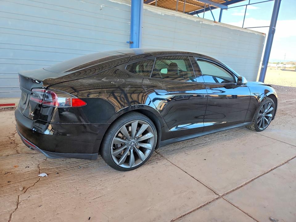 Photo 3 from auction – 2014 TESLA MODEL S with VIN 5YJSA1H16EFP37365