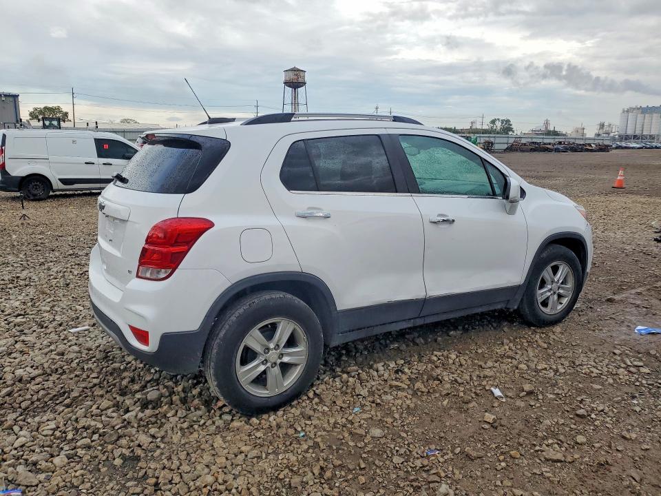 Photo 3 from auction – 2020 CHEVROLET TRAX with VIN 3GNCJLSB5LL283309