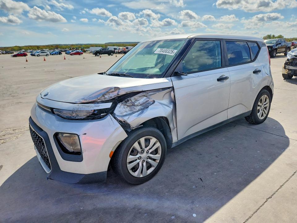 KIA SOUL 2021 with VIN KNDJ22AU6M7738488 - Photo from auction