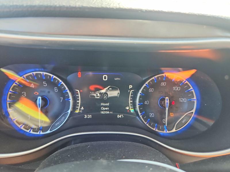 Photo 9 from auction – 2018 CHRYSLER PACIFICA with VIN 2C4RC1GG6JR320793