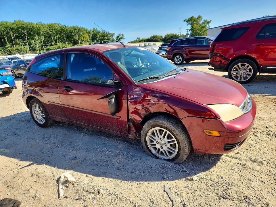 Photo 4 from auction – 2006 FORD FOCUS with VIN 1FAFP31N06W141552
