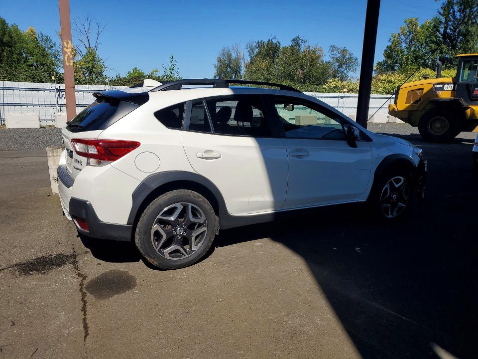 Photo 3 from auction – 2018 SUBARU CROSSTREK with VIN JF2GTAMC2JH291380