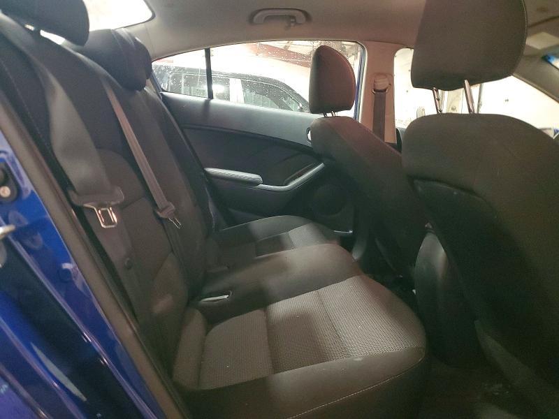 Foto 10 de la subasta – 2017 KIA FORTE con VIN 3KPFK4A75HE095097