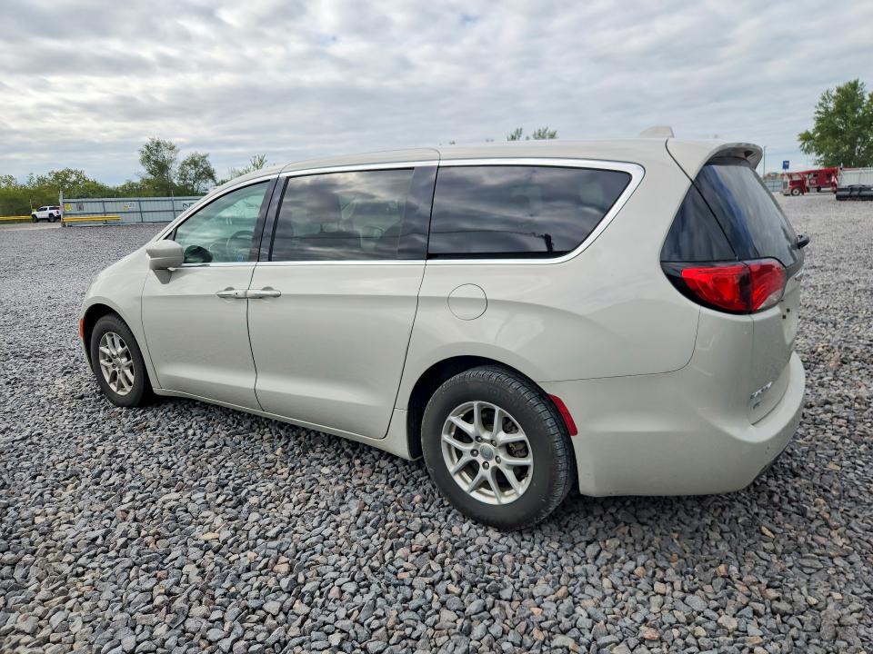 Photo 2 from auction – 2020 CHRYSLER PACIFICA with VIN 2C4RC1FG1LR209945