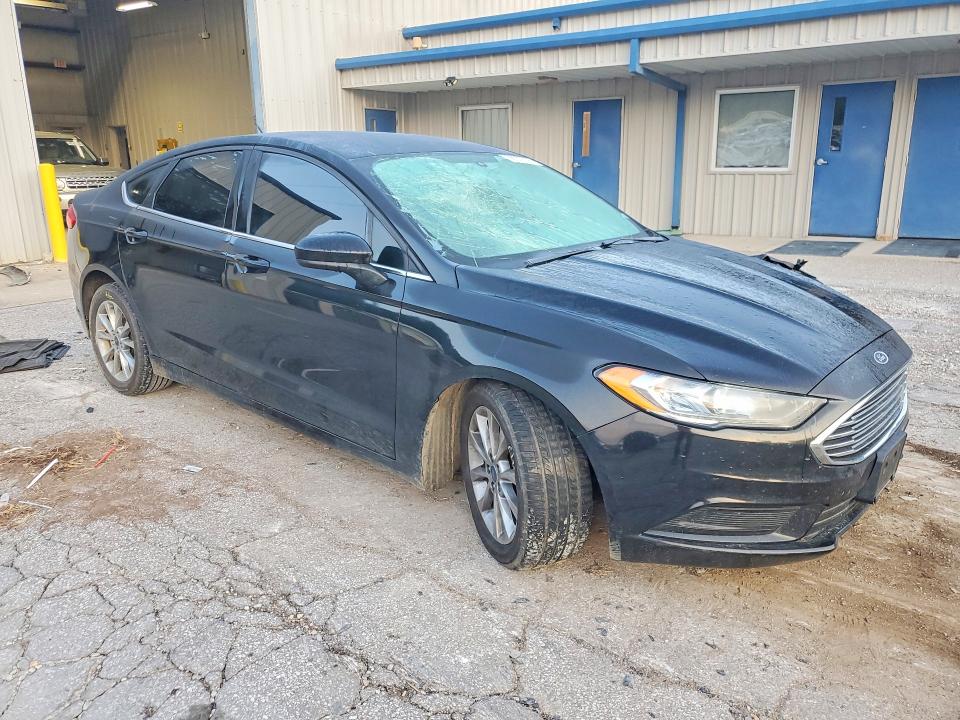 Photo 4 from auction – 2017 FORD FUSION with VIN 3FA6P0H76HR415185