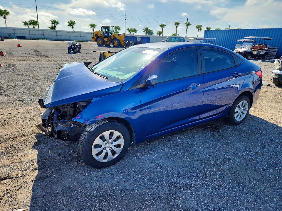 HYUNDAI ACCENT 2016 z numerem VIN KMHCT4AE0GU052183 - Zdjęcie z aukcji