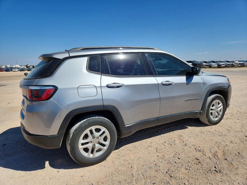 Photo 3 from auction – 2018 JEEP COMPASS with VIN 3C4NJCAB2JT368902