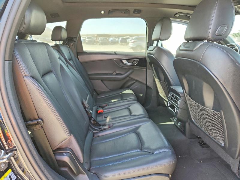 Foto 10 de la subasta – 2017 AUDI Q7 con VIN WA1VAAF79HD031405