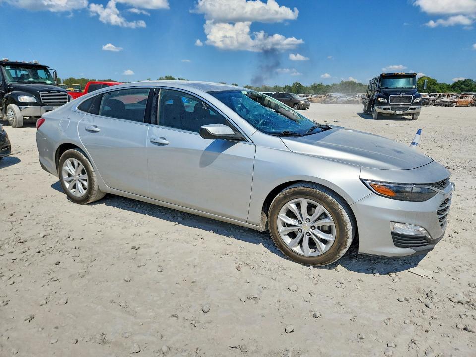 Photo 4 from auction – 2022 CHEVROLET MALIBU with VIN 1G1ZD5ST2NF107077
