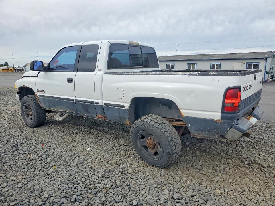 Photo 2 from auction – 1998 DODGE RAM 2500 with VIN 1B7KF23D6WJ142308