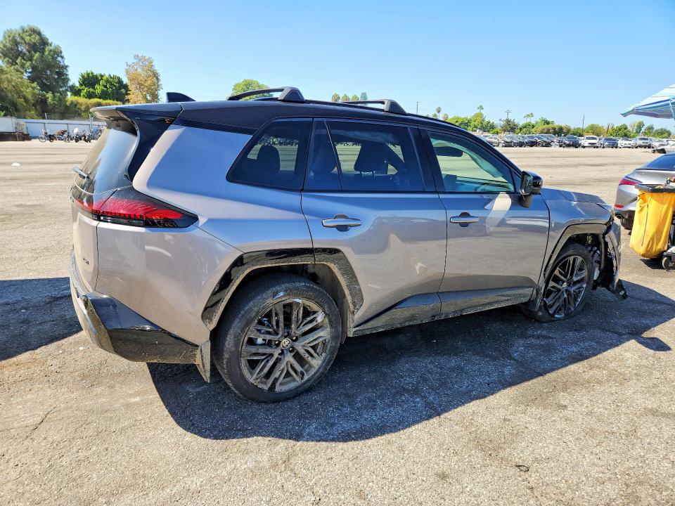 Photo 3 from auction – 2026 TOYOTA RAV4 with VIN JTM6CRAV5TD006843
