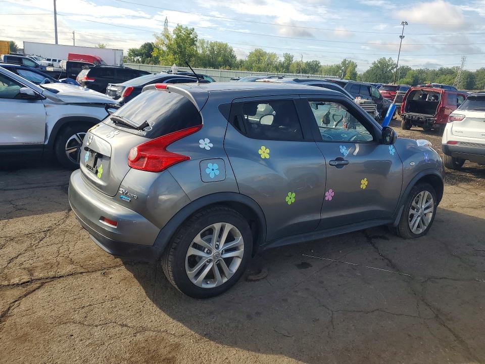 Photo 3 from auction – 2013 NISSAN JUKE with VIN JN8AF5MV4DT216349