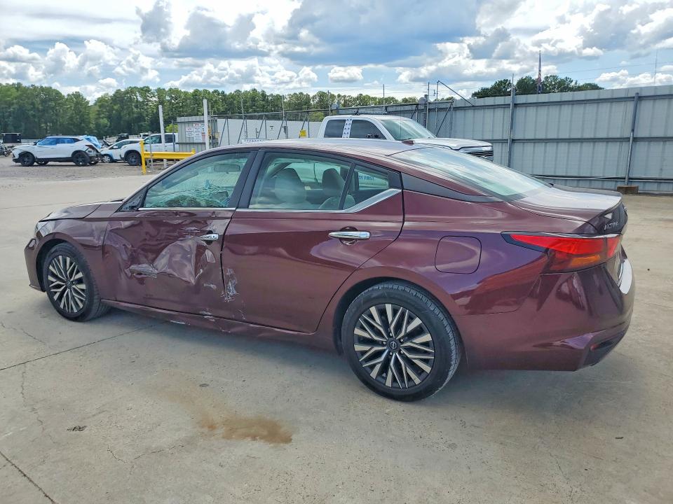 Photo 2 from auction – 2025 NISSAN ALTIMA with VIN 1N4BL4DV9SN301617