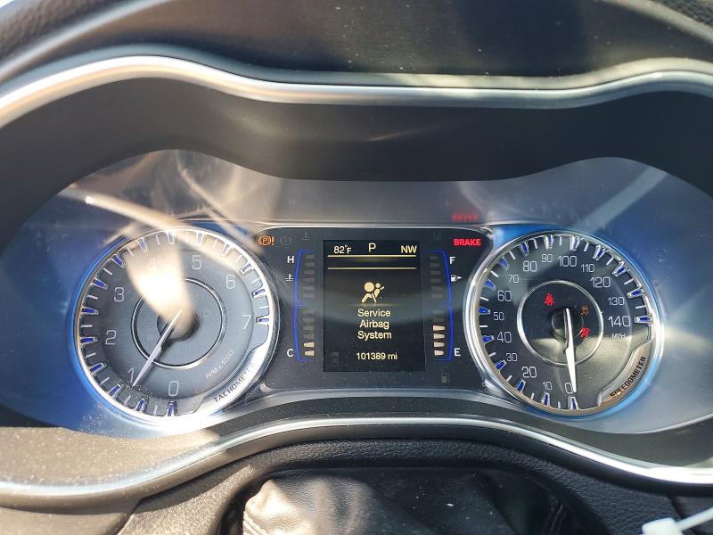 Photo 9 from auction – 2017 CHRYSLER 200 with VIN 1C3CCCFB8HN505785