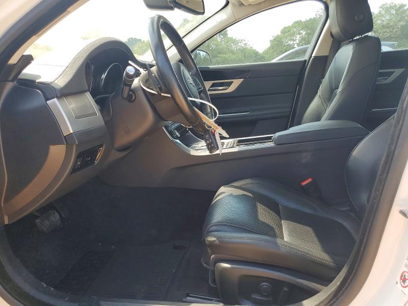 Photo 7 from auction – 2016 JAGUAR XF with VIN SAJBK4BV7GCY20377