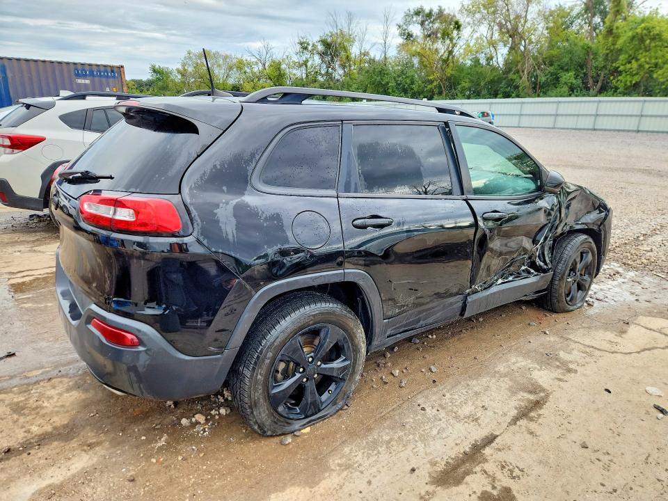 Photo 3 from auction – 2017 JEEP CHEROKEE with VIN 1C4PJMDS4HW552205