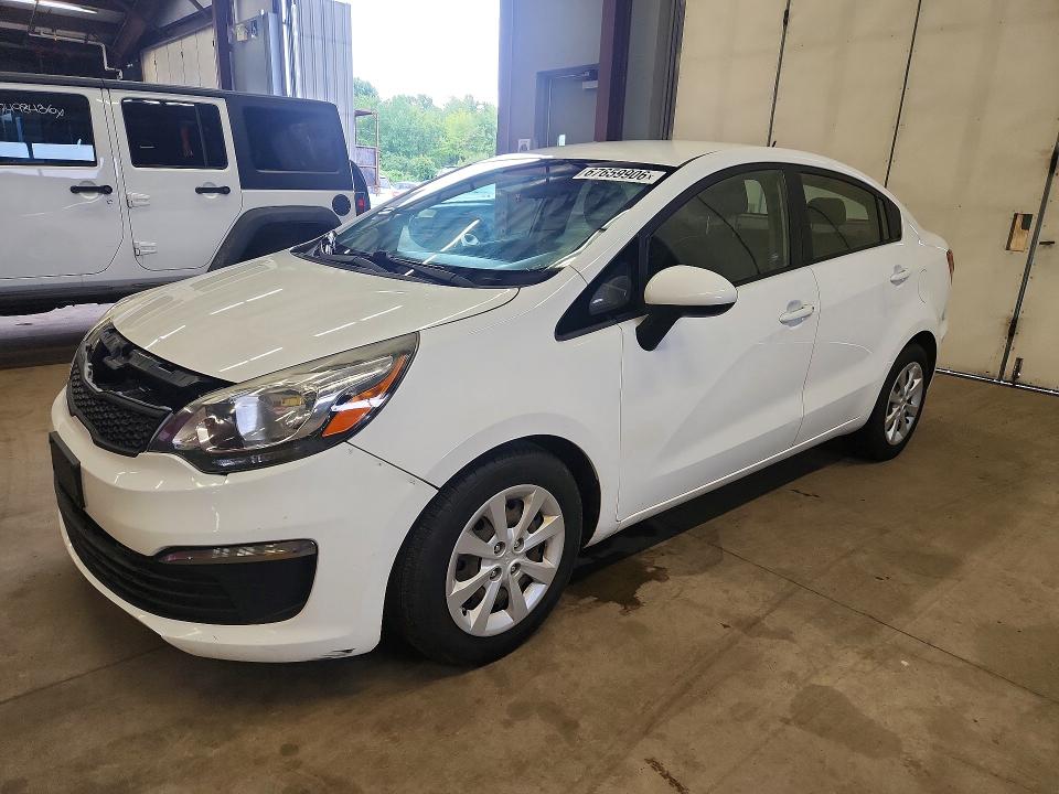 KIA RIO 2017 مع رقم تعريف المركبة KNADM4A3XH6059911 - صورة من المزاد