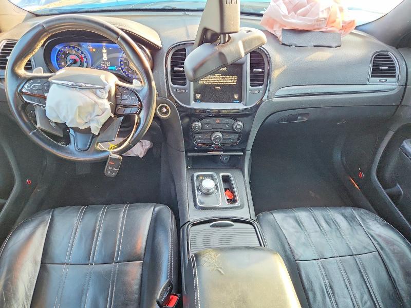صورة رقم 8 من المزاد - 2016 CHRYSLER 300 مع VIN 2C3CCABT5GH182192