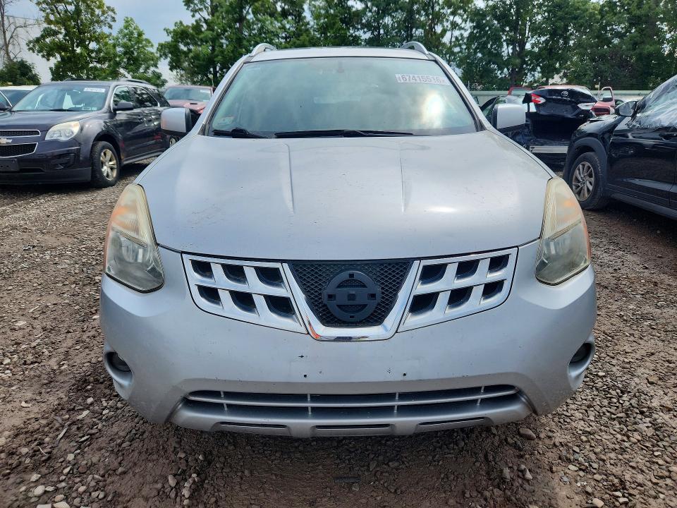 Photo 5 from auction – 2013 NISSAN ROGUE with VIN JN8AS5MV8DW646279