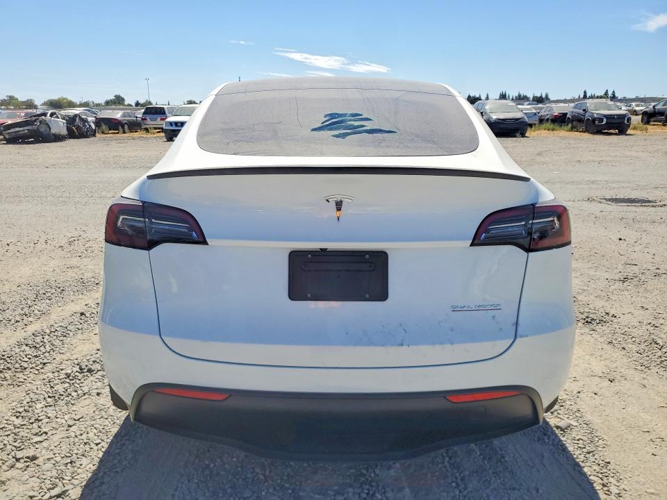 Photo 6 from auction – 2023 TESLA MODEL Y with VIN 7SAYGDEF1PF702376