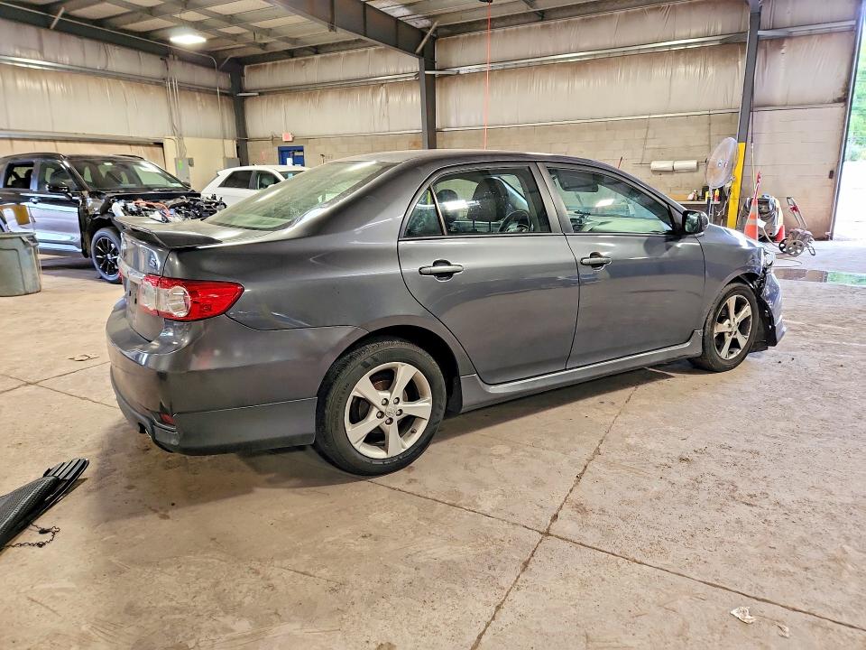 Photo 3 from auction – 2012 TOYOTA COROLLA with VIN 2T1BU4EE1CC877969